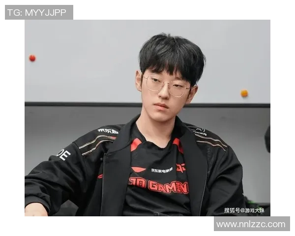 V5战队与JDG对决分析谁能在赛场上笑到最后