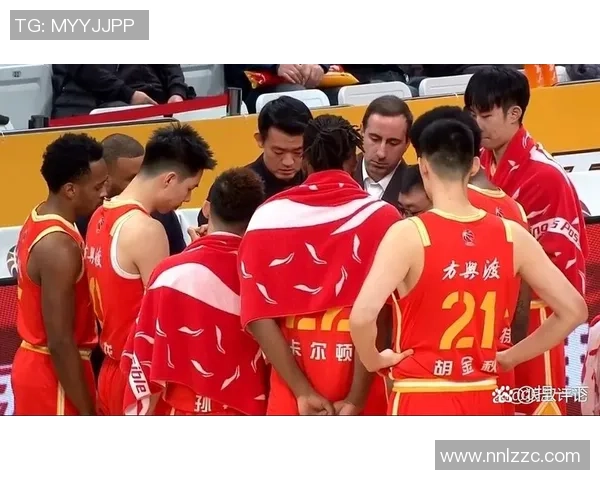 CBA激战广厦对阵四川双方全力争胜精彩瞬间回顾