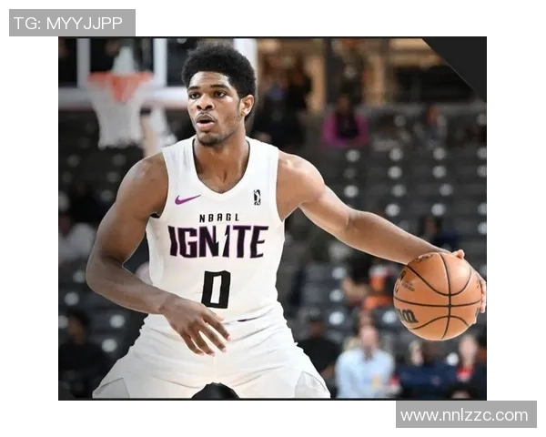 斯库特亨德森的崛起之路:从年轻天才到NBA未来之星 斯库特亨德森的崛起之路:从年轻天才到NBA未来之星